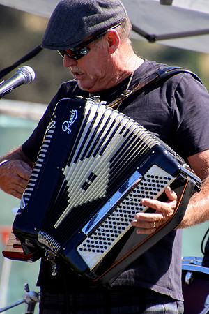 Ass Pocket Accordion 1