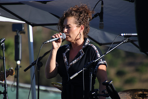 Mercedes Moore 5